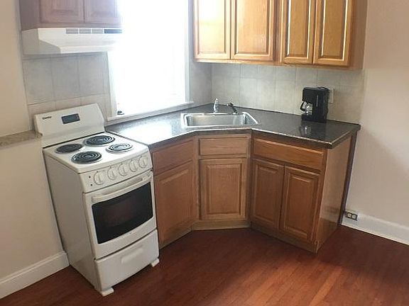 2nd image of 2230 Fairmount Ave #3