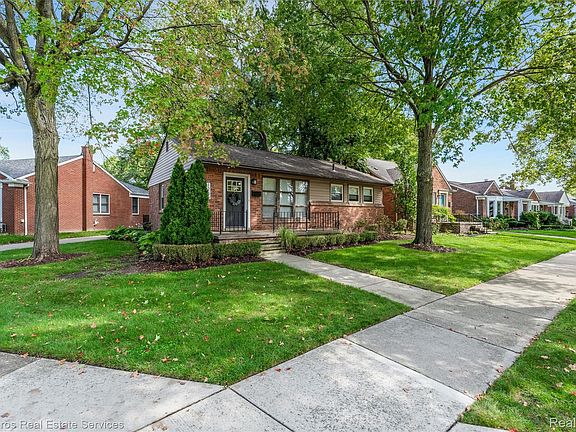 2nd image of 1283 E Melton Rd