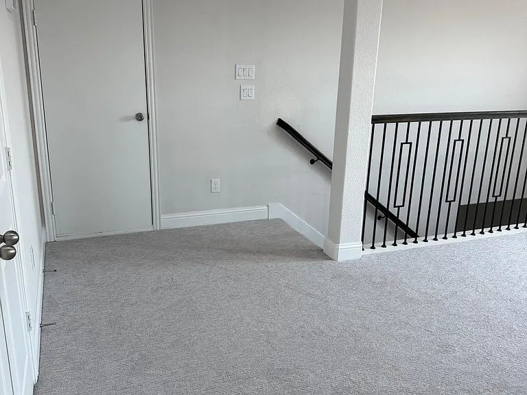 1313 Johnson Dr — Photo 23