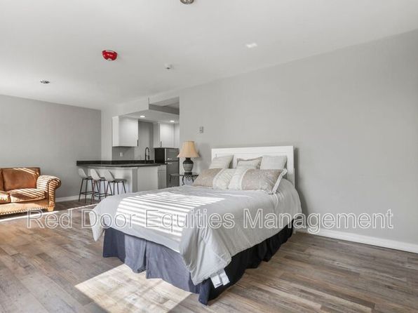 123 N Broad St UNIT 302