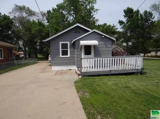1722 La Plante Ave, Sioux City, IA 51109
