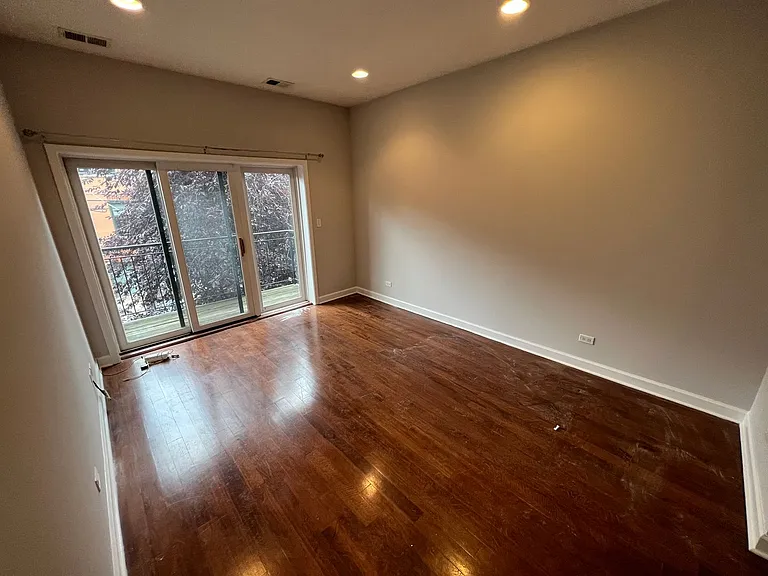 1537 North Milwaukee Avenue — Photo 6