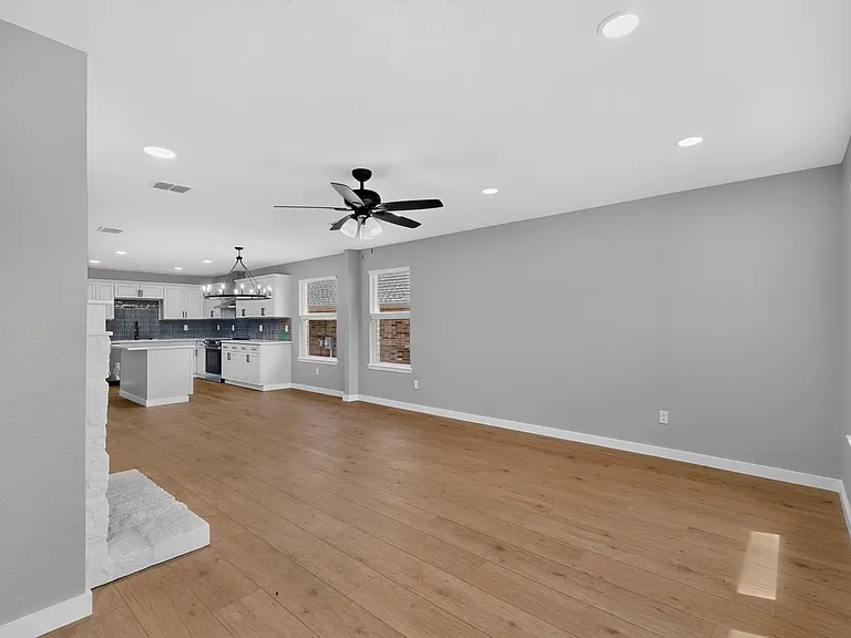 13291 Guerin Dr — Photo 15