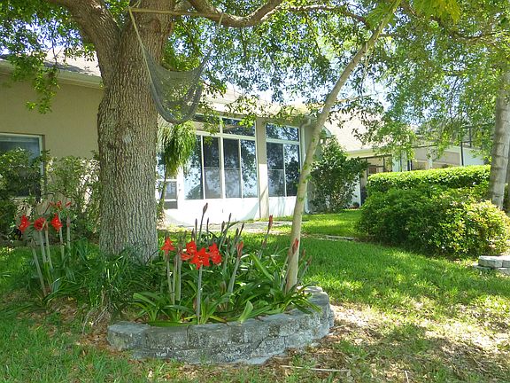 4th image of 75 Wentwood Dr