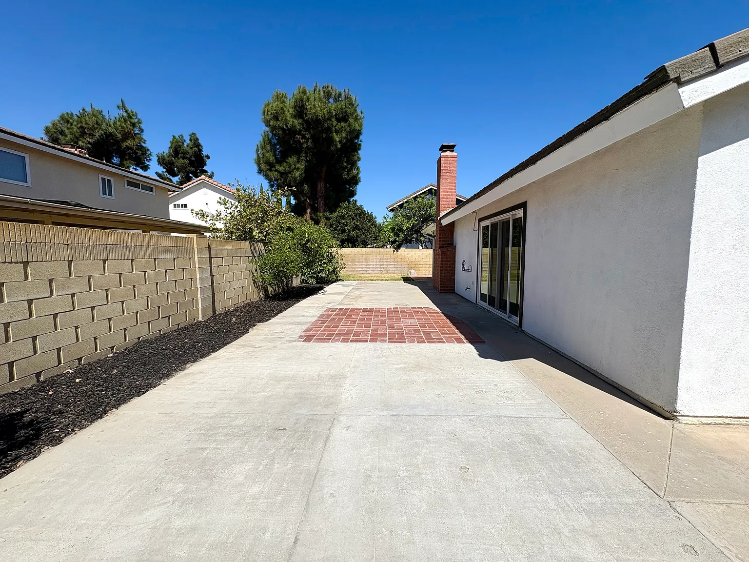 4 bed, 1852 sqft, $6,000 — Photo 2
