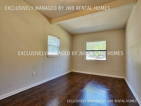 5th image of 2211 Bourget Dr
