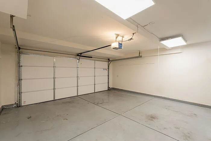 5416 E Glencove St — Photo 47