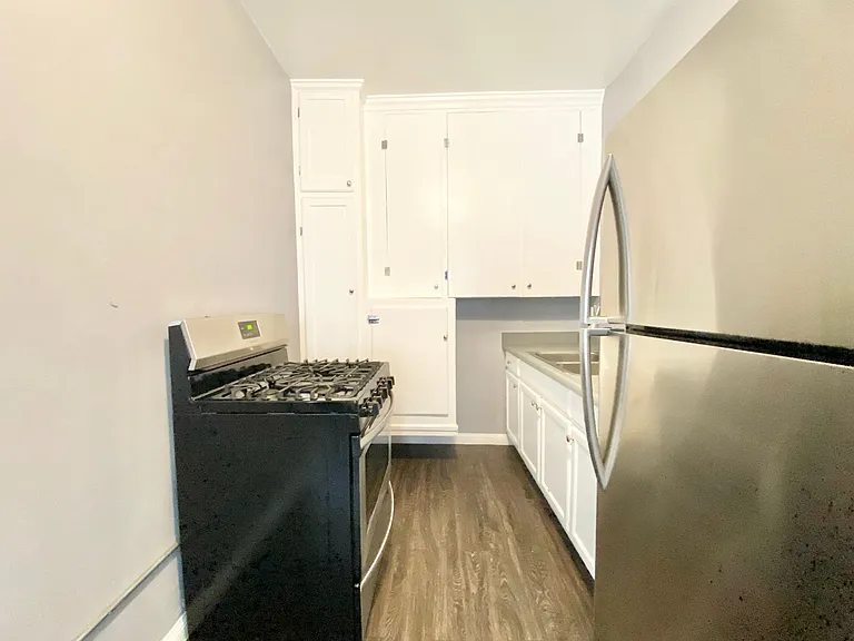 Valdamour Apartments — Photo 38
