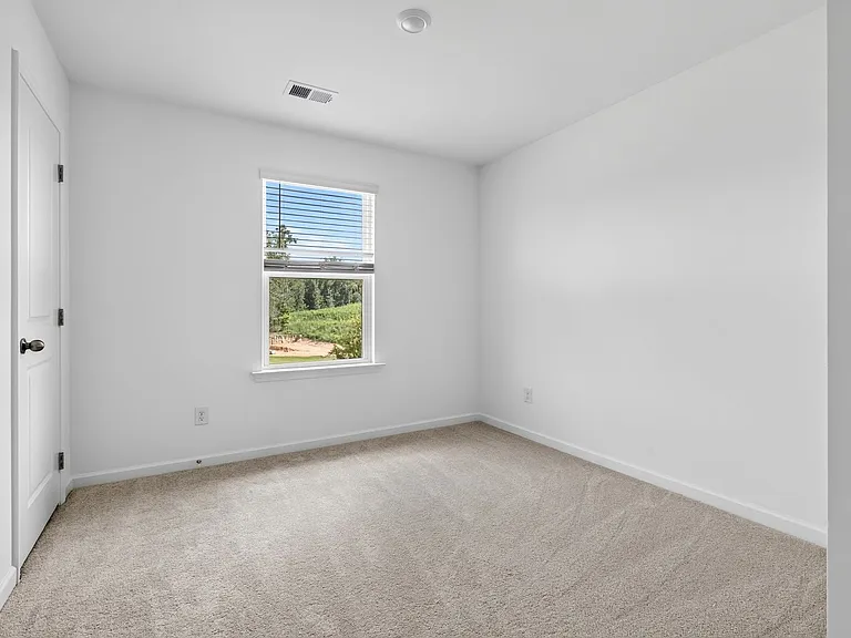 5044 Highwood Dr — Photo 15