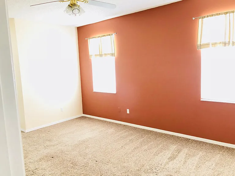 9936 Burgundy Bay St — Photo 6