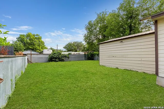 2114 Fitch St — Photo 14