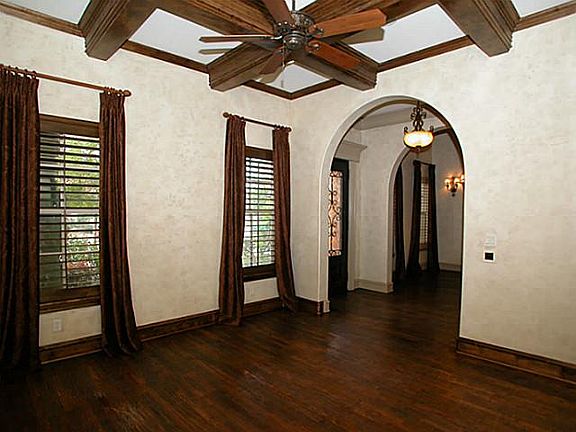 2nd image of 96 Casa Ln