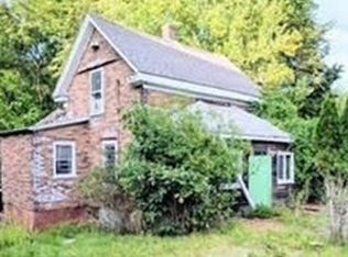 138 Hackett Ave, Attleboro, MA 02703