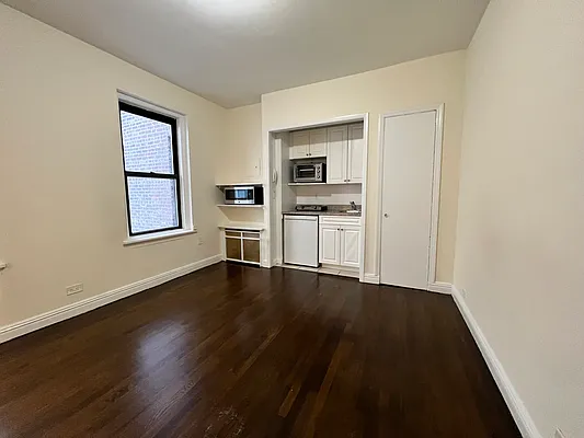 Rented by Oxford Property Group | media 1