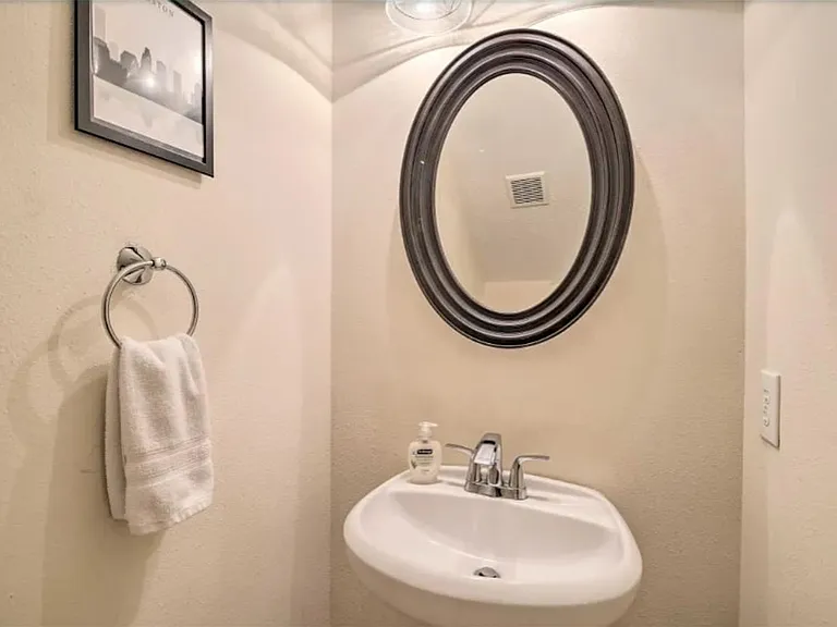 1006 Rochow St #A — Photo 13