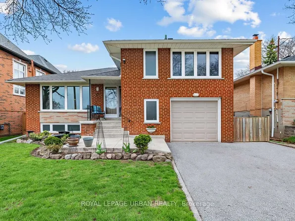 10 Kenewen Ct, Toronto, ON M4A 1R8