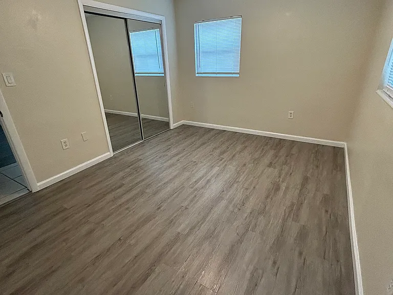 360 Glen Haven Dr — Photo 9
