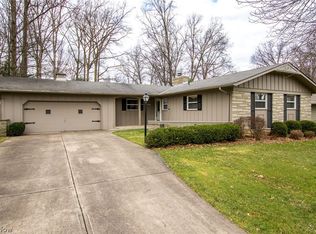 10158 Fairtree Dr, Strongsville, OH