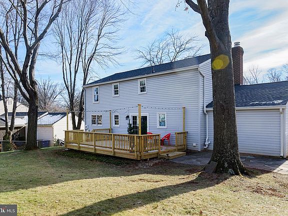 3rd image of 1117 Bradfield Dr SW