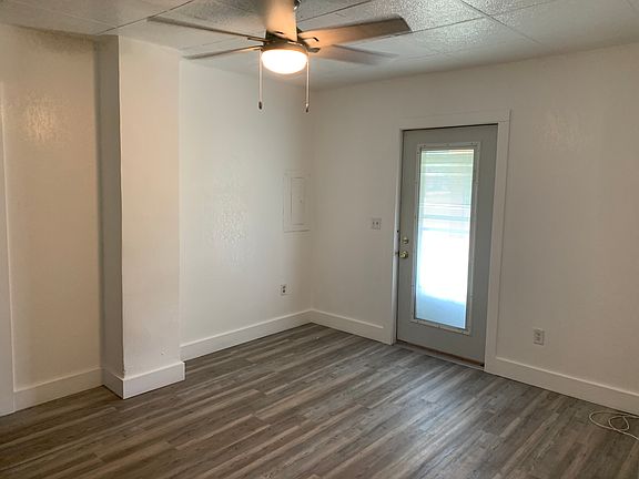 2nd image of 120 W Burr Oak APT 3