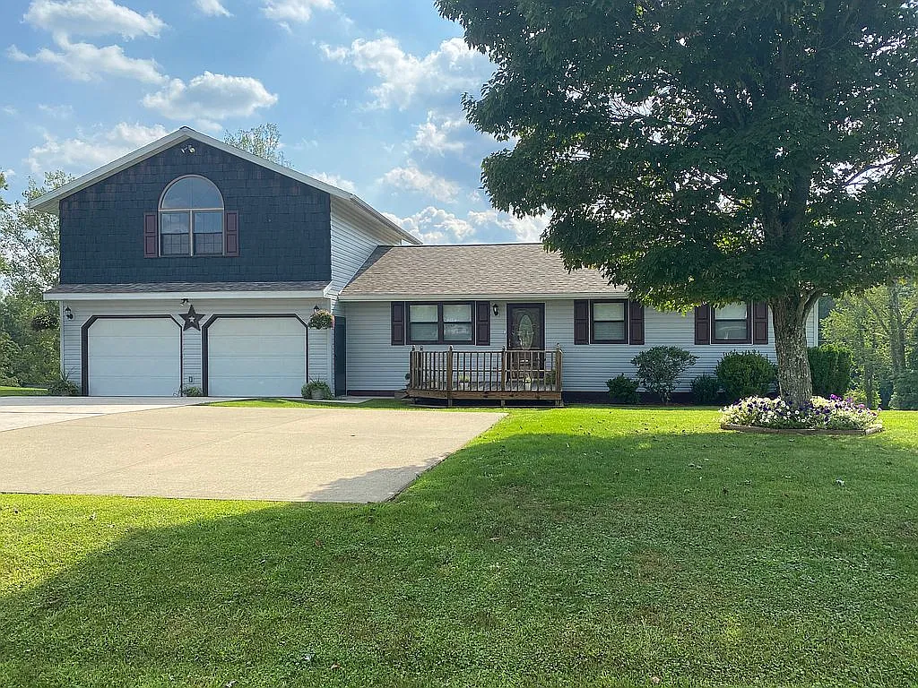 133 Meadow Ln photo 1