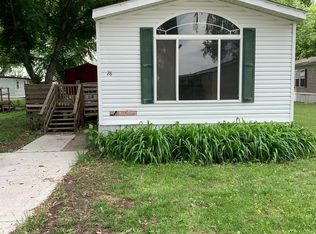 28 York Mobile Plz, York, NE 68467