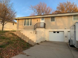 2205 N Leonard Rd, Saint Joseph, MO 64506