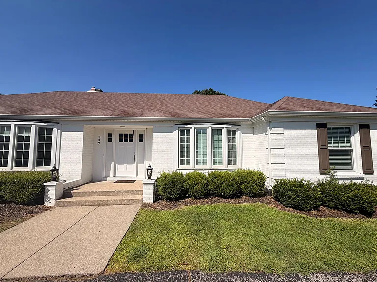 357 Shore Haven Dr SE — Photo 2
