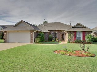 1841 Monterey Pl, Edmond, OK 73013