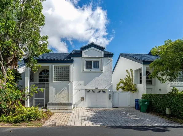 243 NE 212th Ter, Miami, FL 33179
