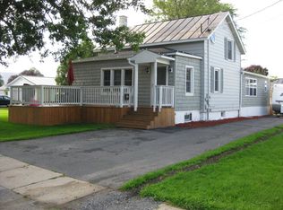 24 Chapman St, Rouses Pt, NY 12979