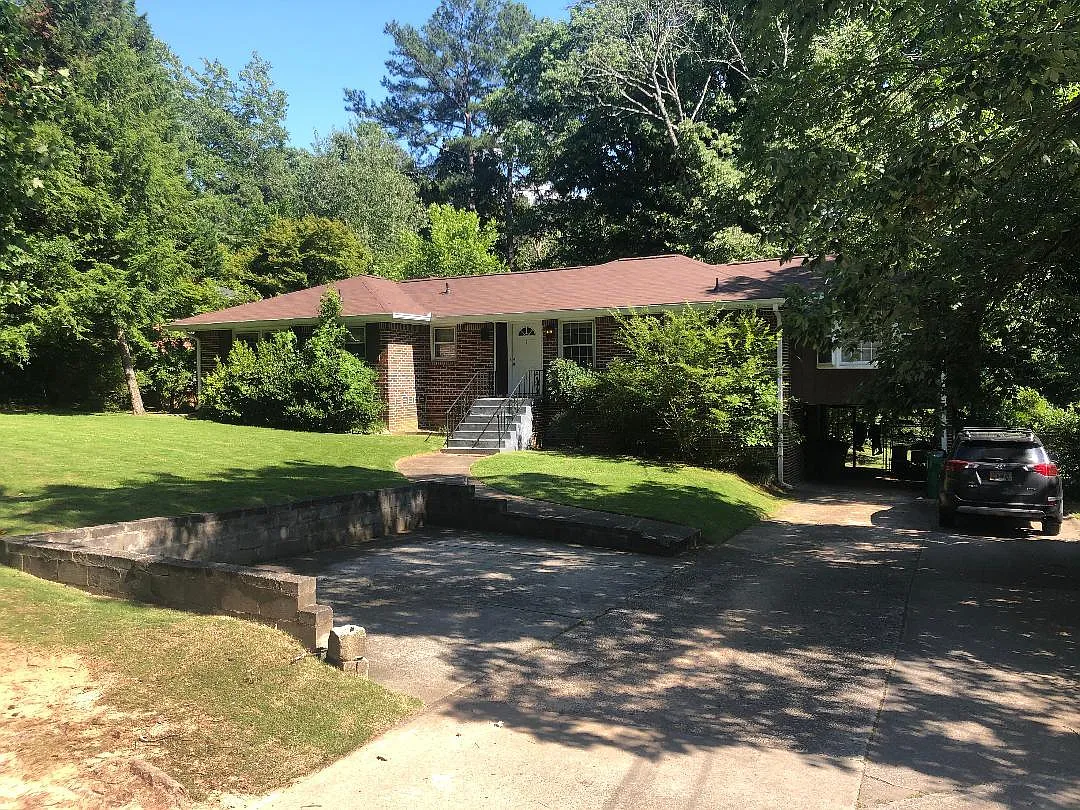 3 bed, 1800 sqft, $2,975 — Photo 1