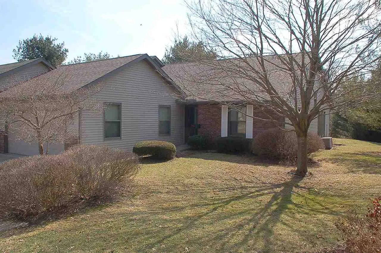 1112 E Berkshire Ct photo 1
