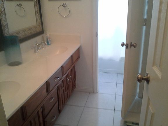 4th image of 1912 Sandpiper Ln