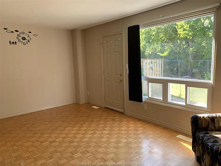 9394 Esplanade Dr #3 — Photo 6