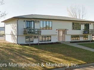 501 28th Ave SW APT 3, Minot, ND 58701