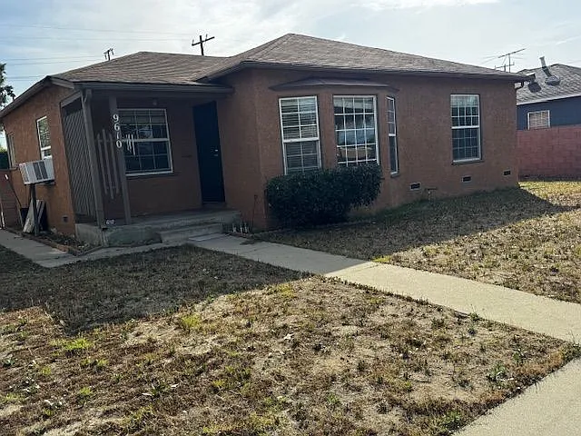 9610 Rosecrans Ave — Photo 21
