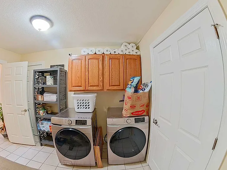 601 Harland Dr — Photo 7