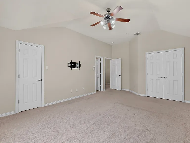 8712 San Bernard St — Photo 13