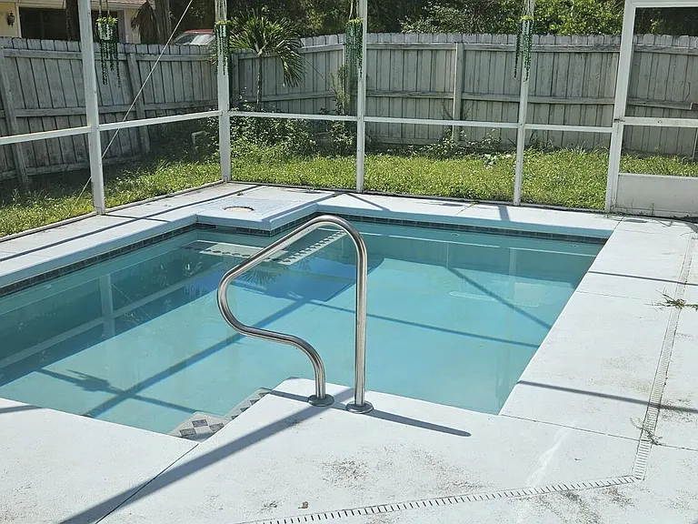9024 100th Ct — Photo 33