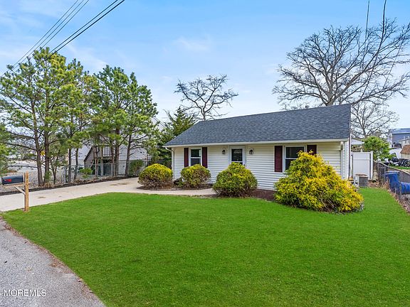 2nd image of 835 Bunnell Street