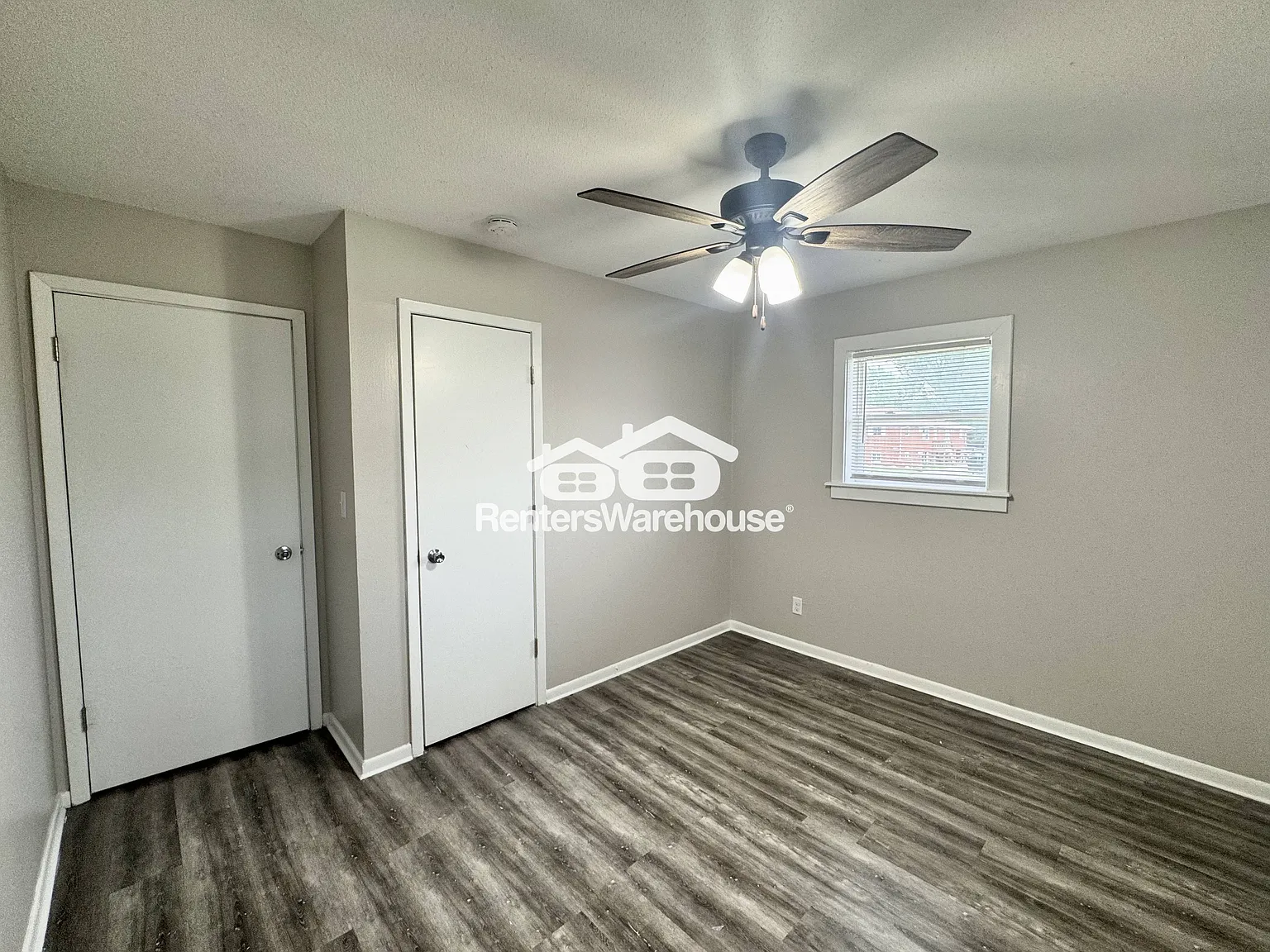 One Bedroom Apartment — Photo 4