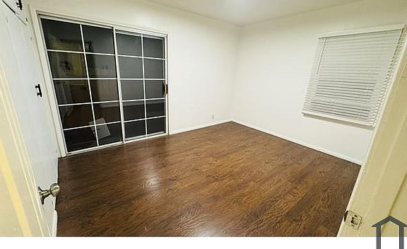 3rd image of 1356 Bennett Ave