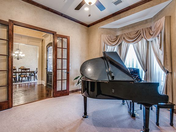 5th image of 4013 Glenhurst Ln