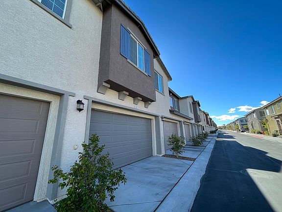 2nd image of 20 Barbara Ln #29