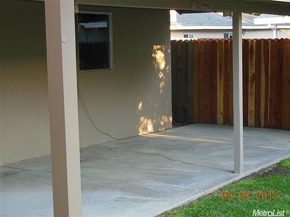 5th image of 1709 Gardenia Ave