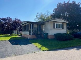 20 Wildwood Dr, Plainville, MA 02762