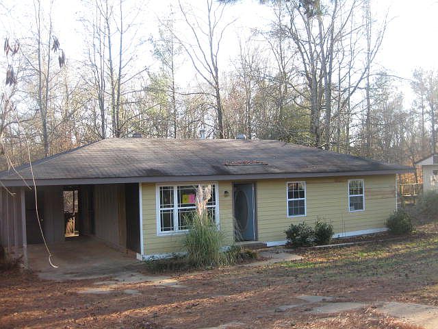 1st image of 423 Veterans Dr #1