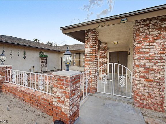 5th image of 3055 Santa Margarita St