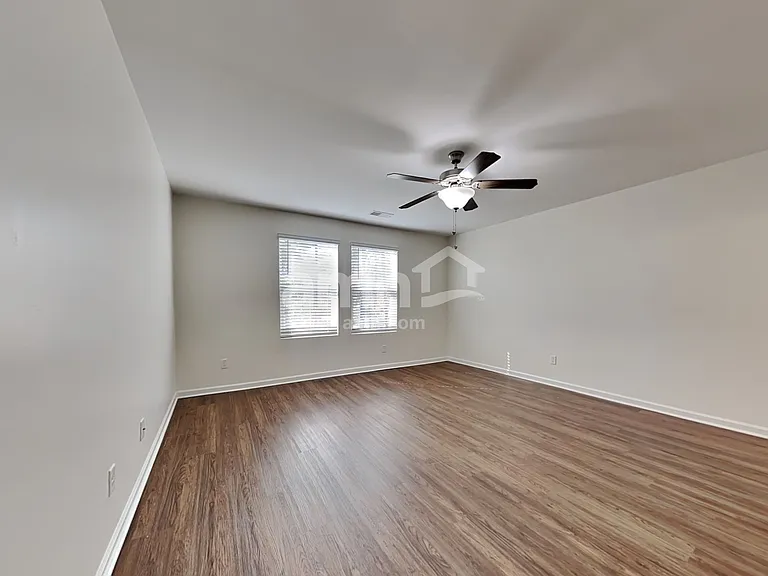 200 Orion Way — Photo 11